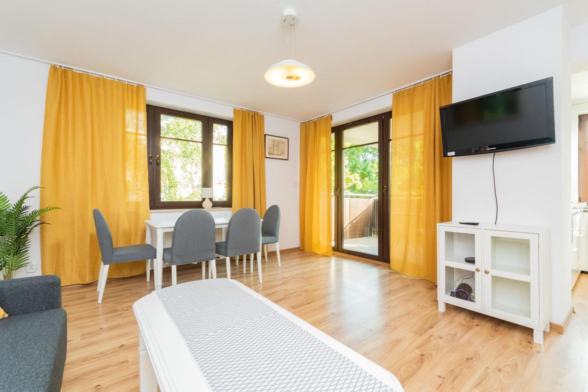 Tropicana - By Grand Apartment *